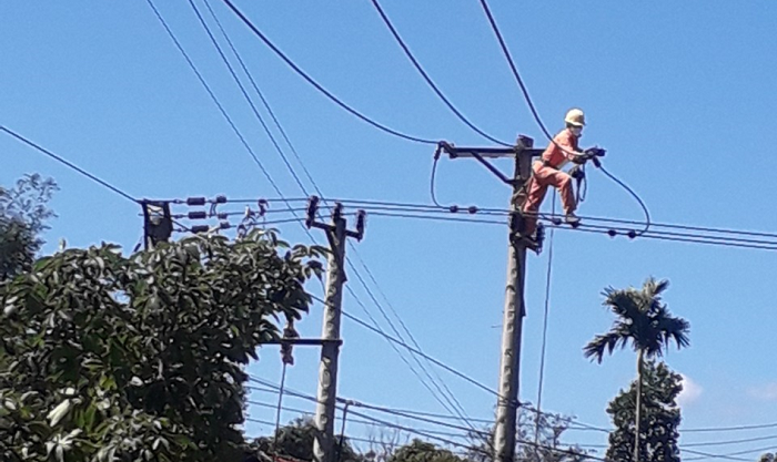 Điện lực Ea H’Leo tăng cường công tác quản lý vận hành đảm bảo cung cấp điện trong mùa khô